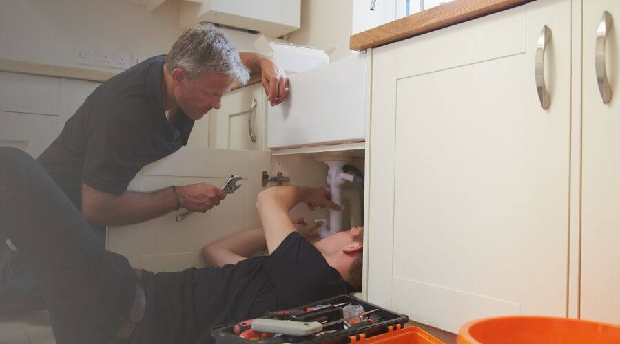 Local annual plumbing maintenance in Strathmore, CA